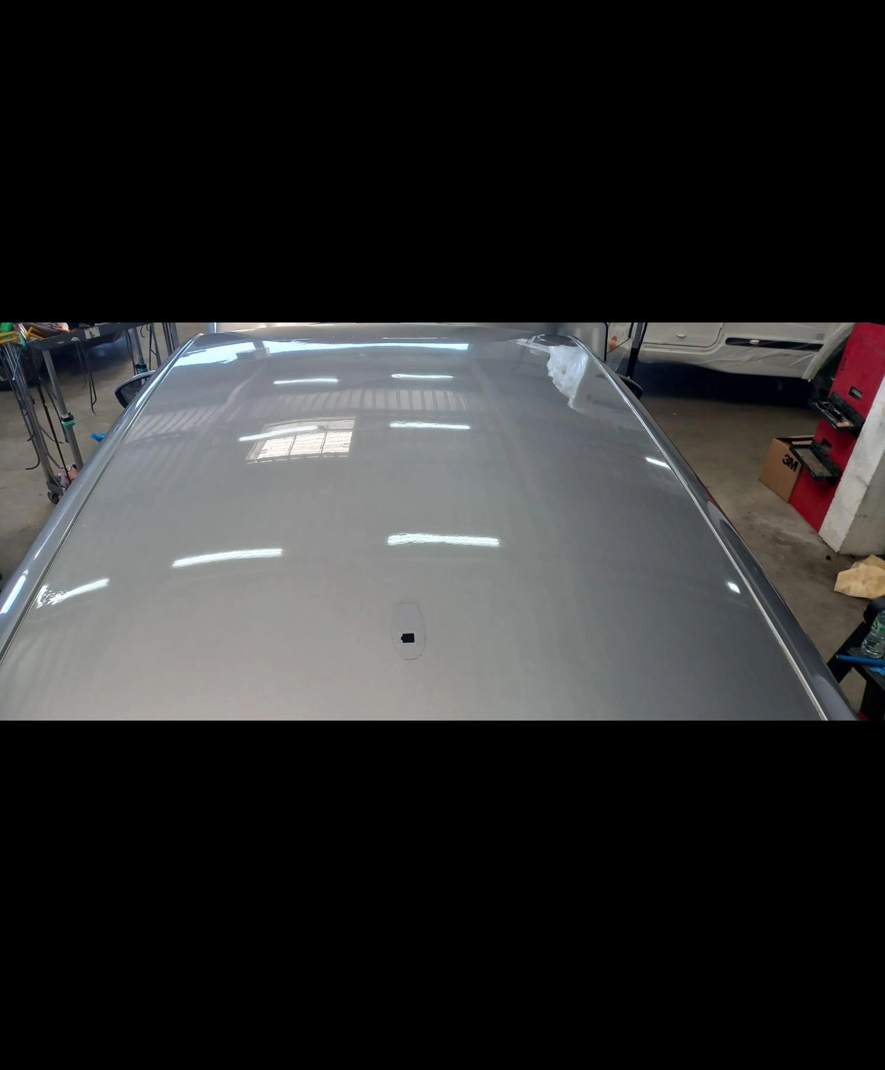 Toit grêlé après débosselage sans peinture
